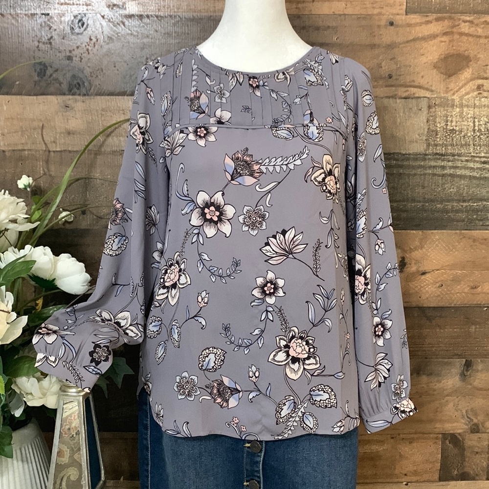 3/$15🍃🌸 LOFT Blouse Size XXS Petite